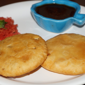 Hare Matar Ki Kachori Recipe