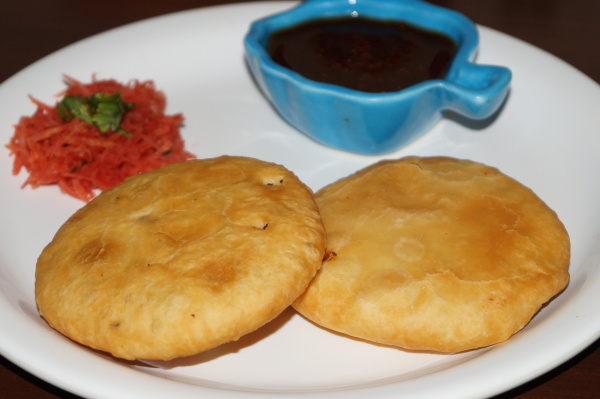 Hare Matar Ki Kachori Recipe